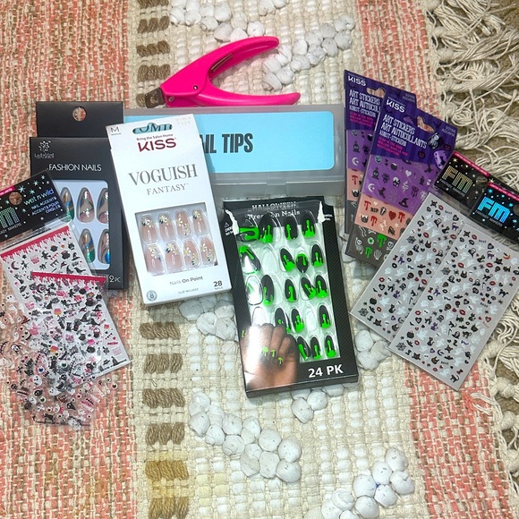 Kiss Other - NAIL BUNDLE stickers, press on nails